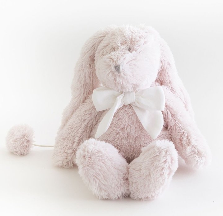 Spieluhr als kuscheliger Hase in Rosa
